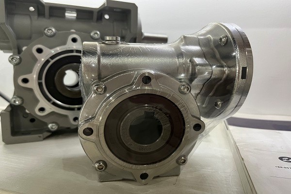 上海艾思捷推薦一款高溫?zé)岘h(huán)境減速電機 (2).jpg