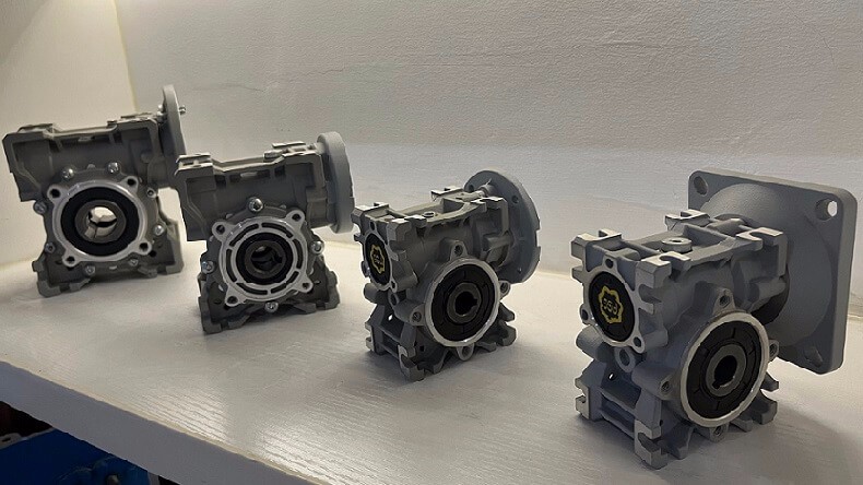 艾思捷教您蝸輪蝸桿減速機(jī)怎么選型？要注意哪些要素？